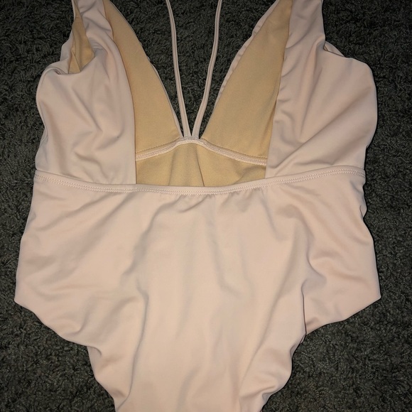 NWT Reef one piece swimsuit - Picture 3 of 5